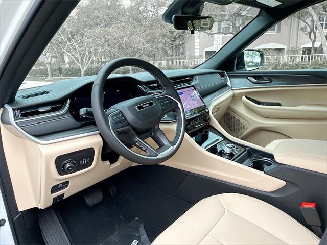 new 2025 Jeep Grand Cherokee car, priced at $39,283