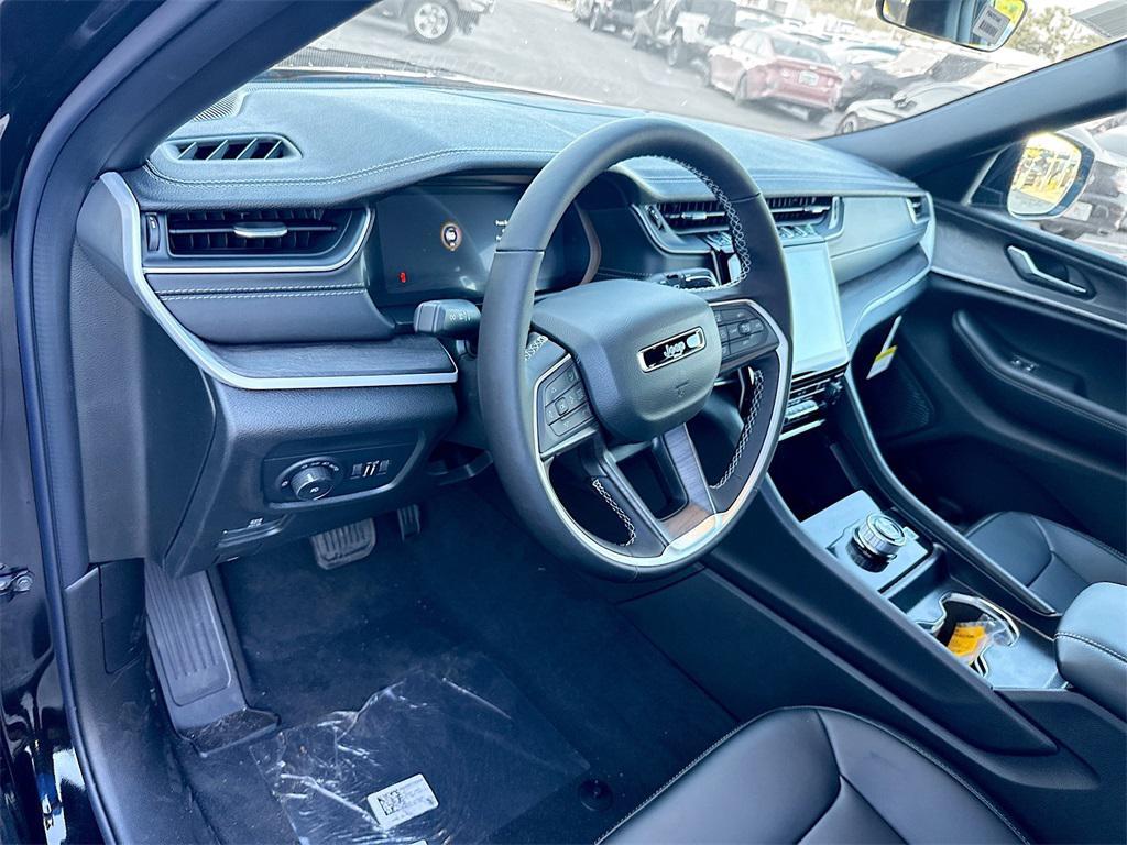 new 2025 Jeep Grand Cherokee L car, priced at $42,130