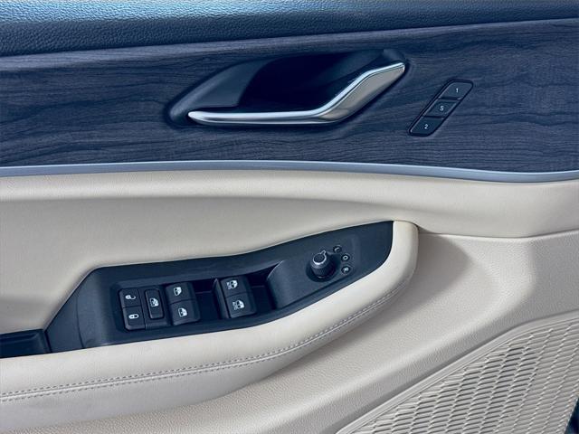 new 2025 Jeep Grand Cherokee car, priced at $42,285