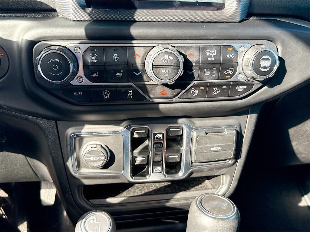 used 2021 Jeep Wrangler Unlimited car, priced at $27,672