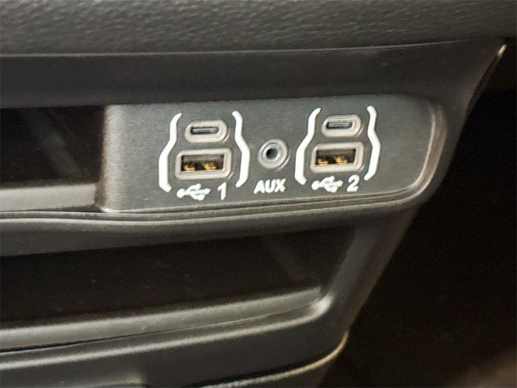 new 2025 Chrysler Pacifica car, priced at $38,673