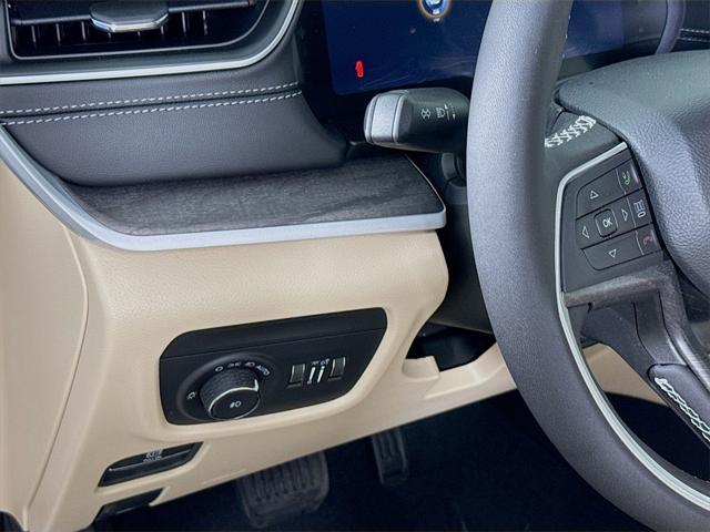new 2025 Jeep Grand Cherokee L car, priced at $38,477