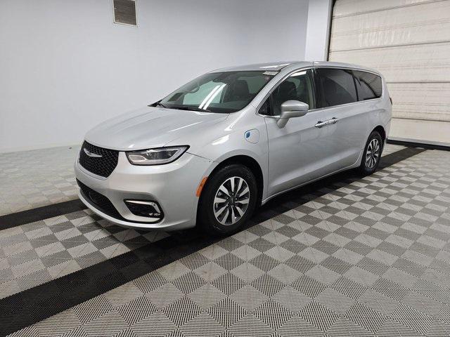 used 2022 Chrysler Pacifica Hybrid car, priced at $17,510