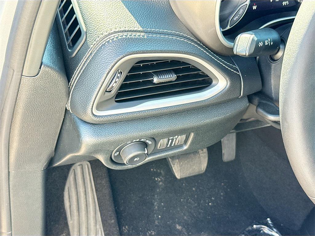new 2026 Chrysler Pacifica car, priced at $37,563