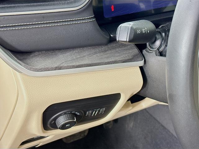 used 2023 Jeep Grand Cherokee L car, priced at $26,385