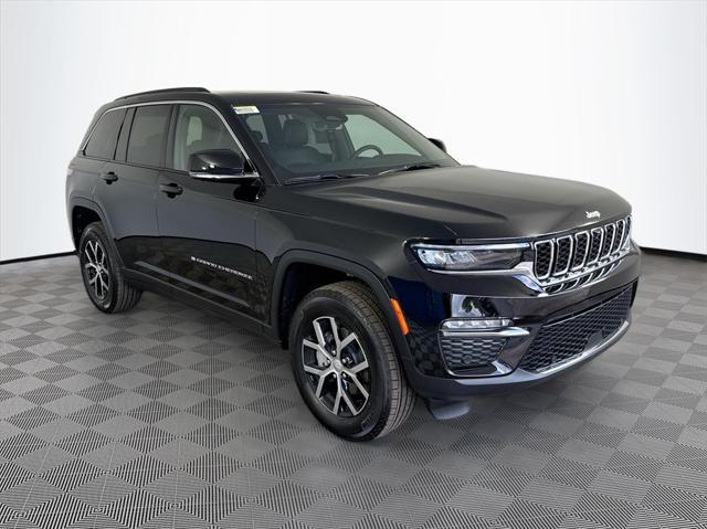 new 2025 Jeep Grand Cherokee car, priced at $39,785