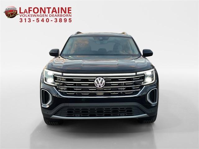 new 2024 Volkswagen Atlas car, priced at $46,837