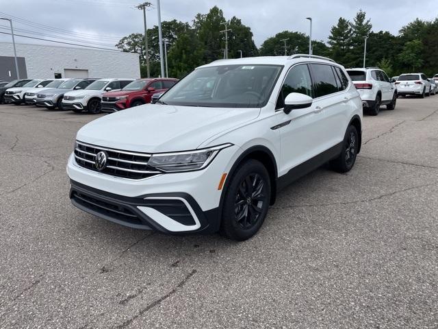 new 2024 Volkswagen Tiguan car, priced at $32,593