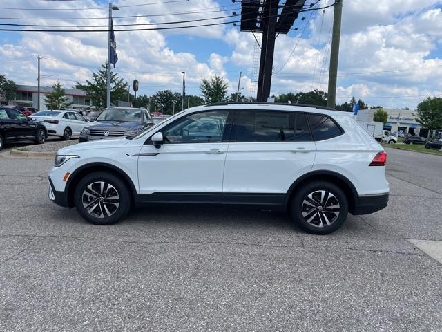 new 2024 Volkswagen Tiguan car, priced at $29,631