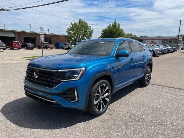 new 2024 Volkswagen Atlas Cross Sport car, priced at $49,701