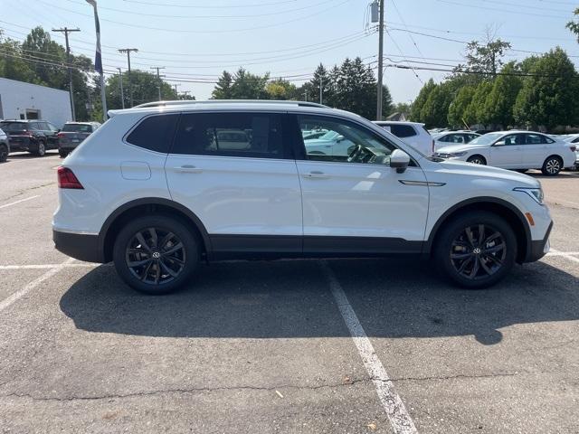 new 2024 Volkswagen Tiguan car, priced at $31,958