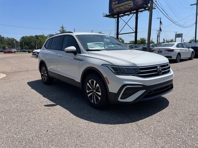 new 2024 Volkswagen Tiguan car, priced at $29,681