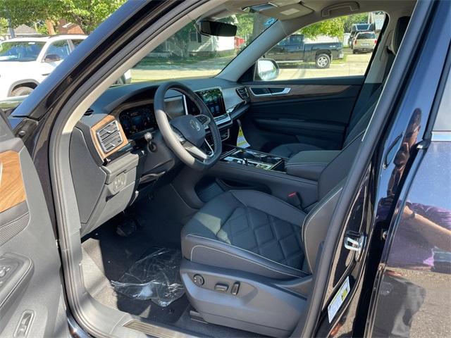 new 2024 Volkswagen Atlas car, priced at $42,652