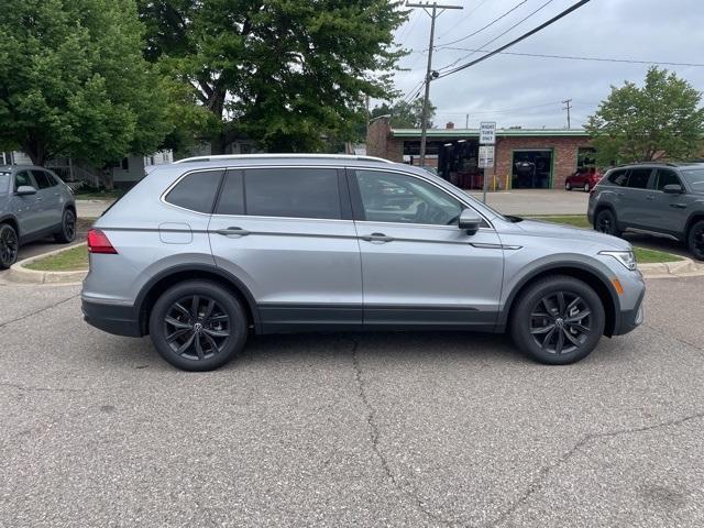 new 2024 Volkswagen Tiguan car, priced at $32,817