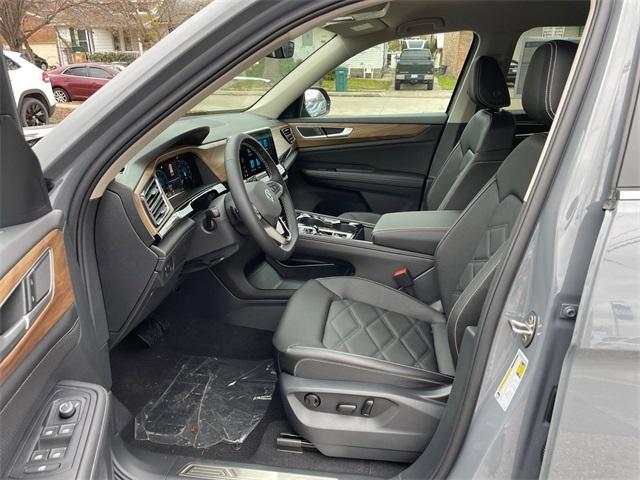 new 2025 Volkswagen Atlas car, priced at $42,783