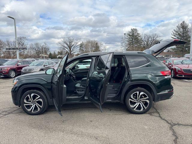 used 2022 Volkswagen Atlas car, priced at $28,999