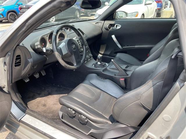 used 2005 Nissan 350Z car, priced at $10,000