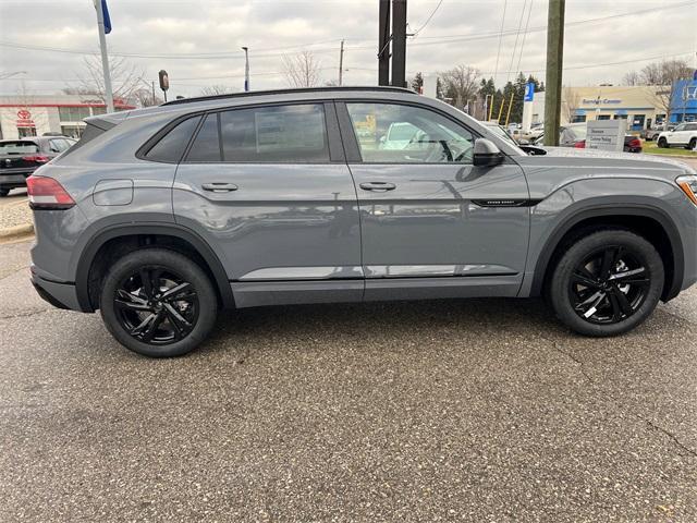 new 2025 Volkswagen Atlas Cross Sport car, priced at $49,046