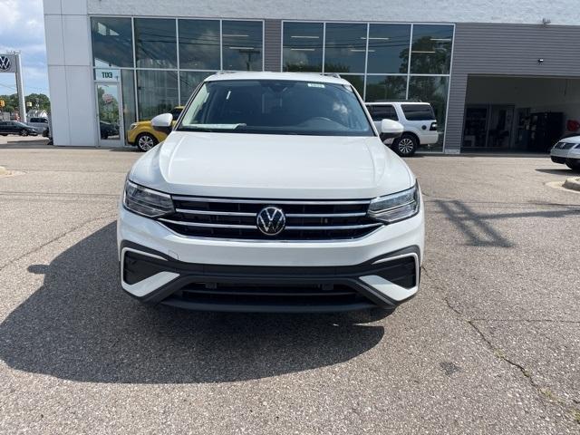 new 2024 Volkswagen Tiguan car, priced at $31,958