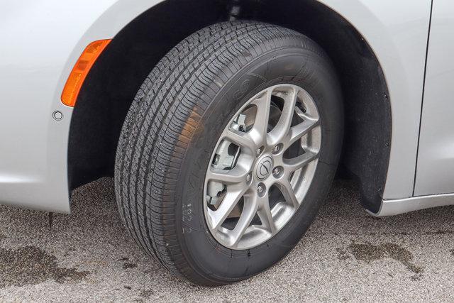 new 2026 Chrysler Pacifica car, priced at $44,714