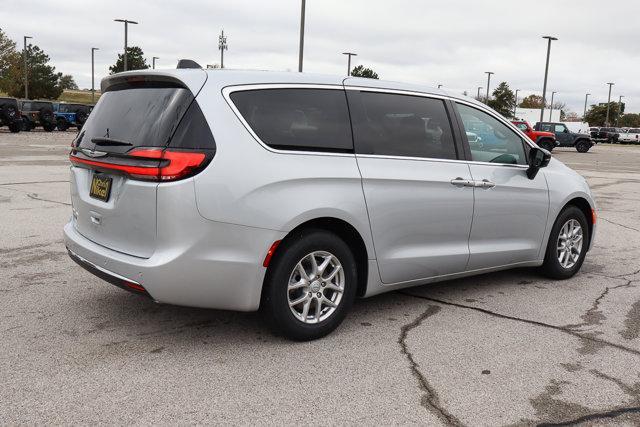 new 2026 Chrysler Pacifica car, priced at $44,714