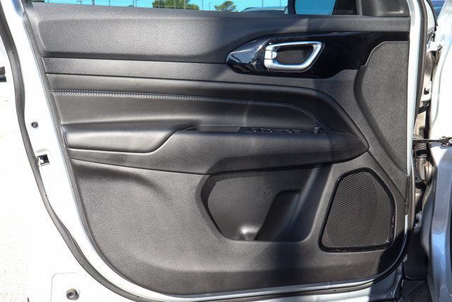 new 2025 Jeep Compass car, priced at $26,584