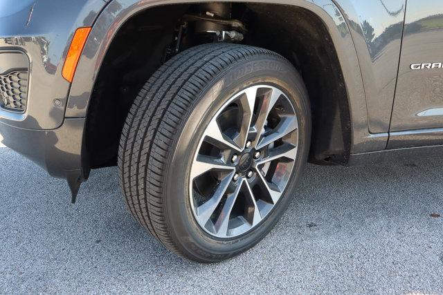 new 2025 Jeep Grand Cherokee L car, priced at $62,401
