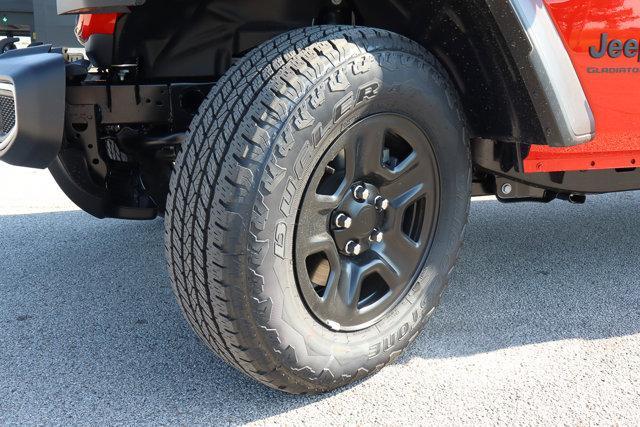 new 2025 Jeep Gladiator car, priced at $40,582