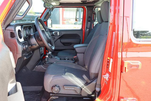 new 2025 Jeep Gladiator car, priced at $40,582