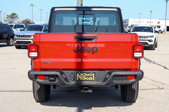 new 2025 Jeep Gladiator car, priced at $40,582