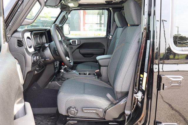 new 2025 Jeep Gladiator car, priced at $45,456
