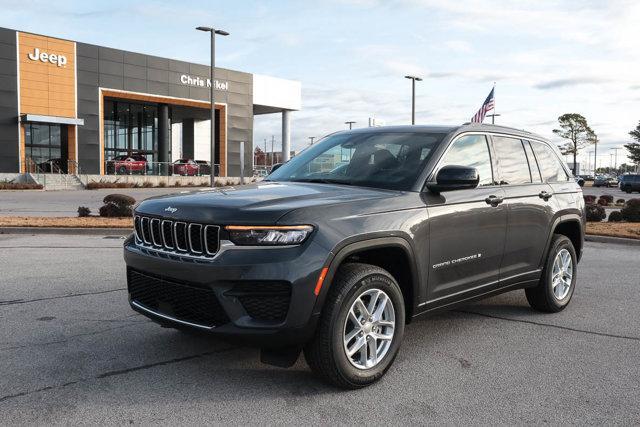 new 2025 Jeep Grand Cherokee car, priced at $35,238