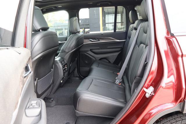 new 2025 Jeep Grand Cherokee car, priced at $47,988