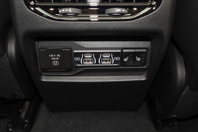 new 2025 Jeep Grand Cherokee car, priced at $47,988