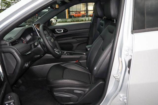new 2025 Jeep Compass car, priced at $29,988
