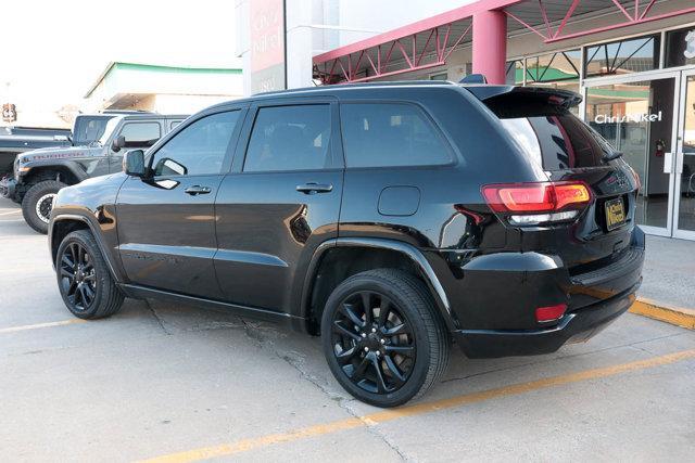 used 2022 Jeep Grand Cherokee WK car, priced at $25,988