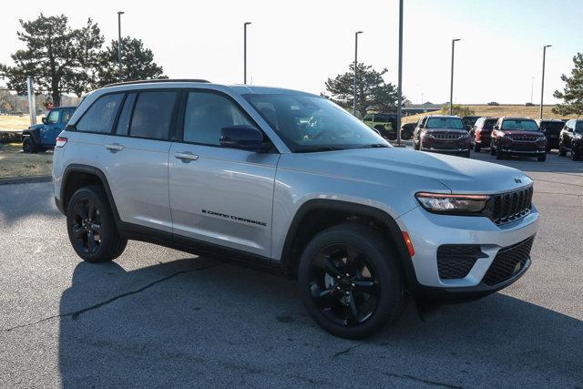 new 2024 Jeep Grand Cherokee car, priced at $40,368