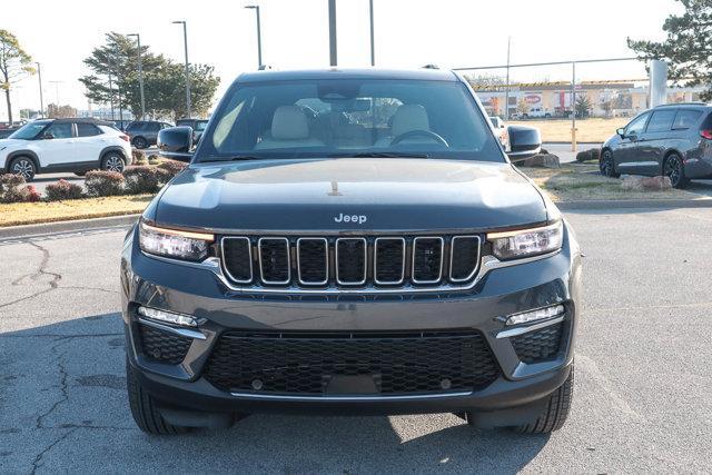 new 2025 Jeep Grand Cherokee car, priced at $45,708