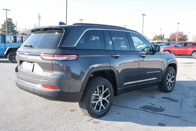 new 2025 Jeep Grand Cherokee car, priced at $45,708