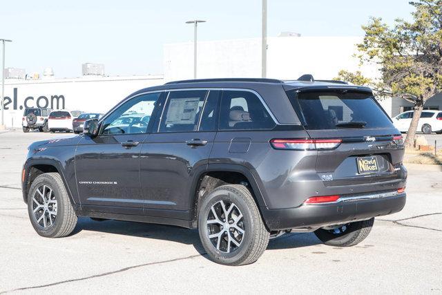 new 2025 Jeep Grand Cherokee car, priced at $45,708