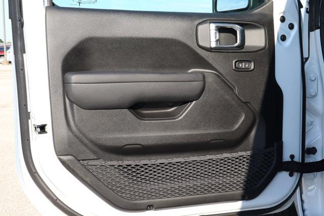 new 2025 Jeep Wrangler car, priced at $36,359