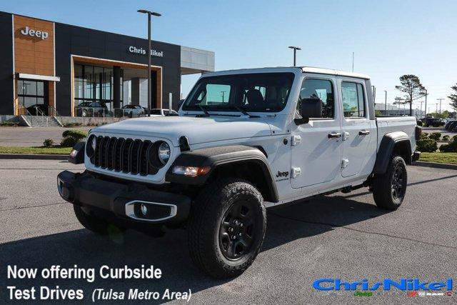 new 2024 Jeep Gladiator car, priced at $41,992