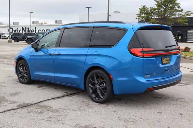 new 2026 Chrysler Pacifica car, priced at $54,988