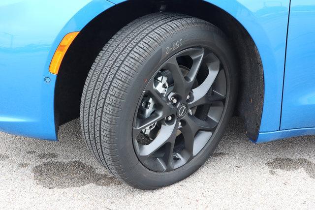 new 2026 Chrysler Pacifica car, priced at $54,988