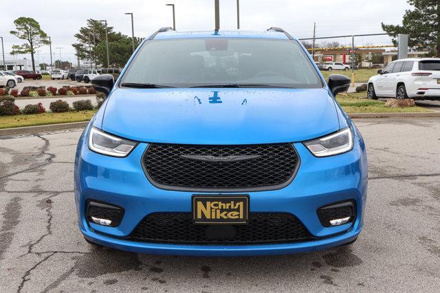 new 2026 Chrysler Pacifica car, priced at $54,988