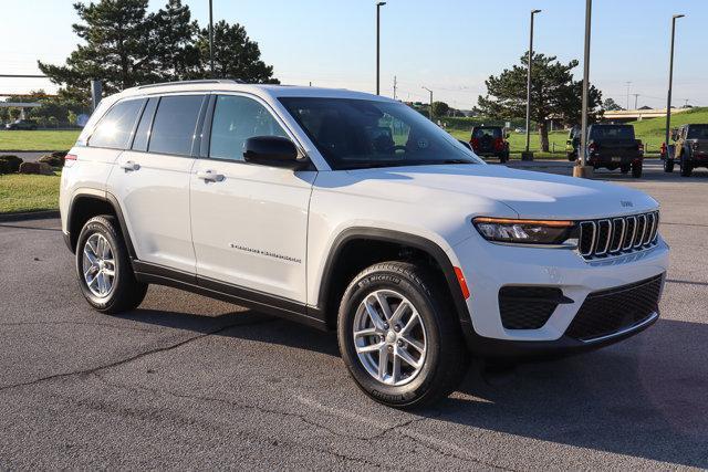 new 2025 Jeep Grand Cherokee car, priced at $40,654