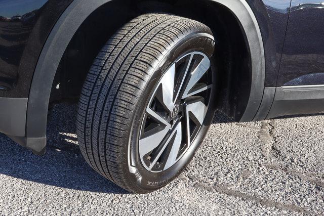 used 2025 Volkswagen Atlas car, priced at $35,988