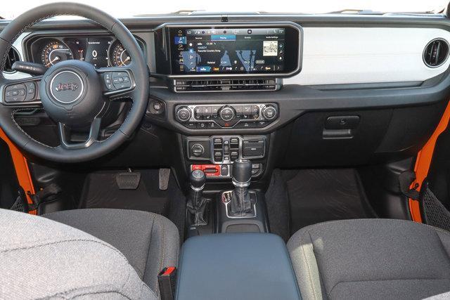 new 2025 Jeep Wrangler car, priced at $47,475