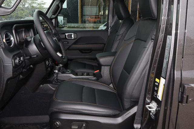 new 2025 Jeep Gladiator car, priced at $46,698