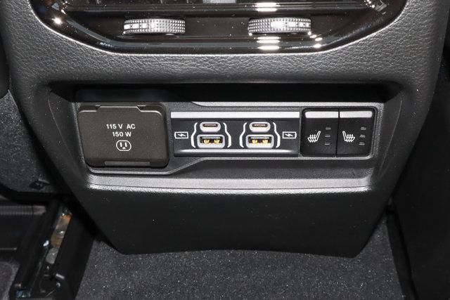 new 2025 Jeep Grand Cherokee car, priced at $47,988